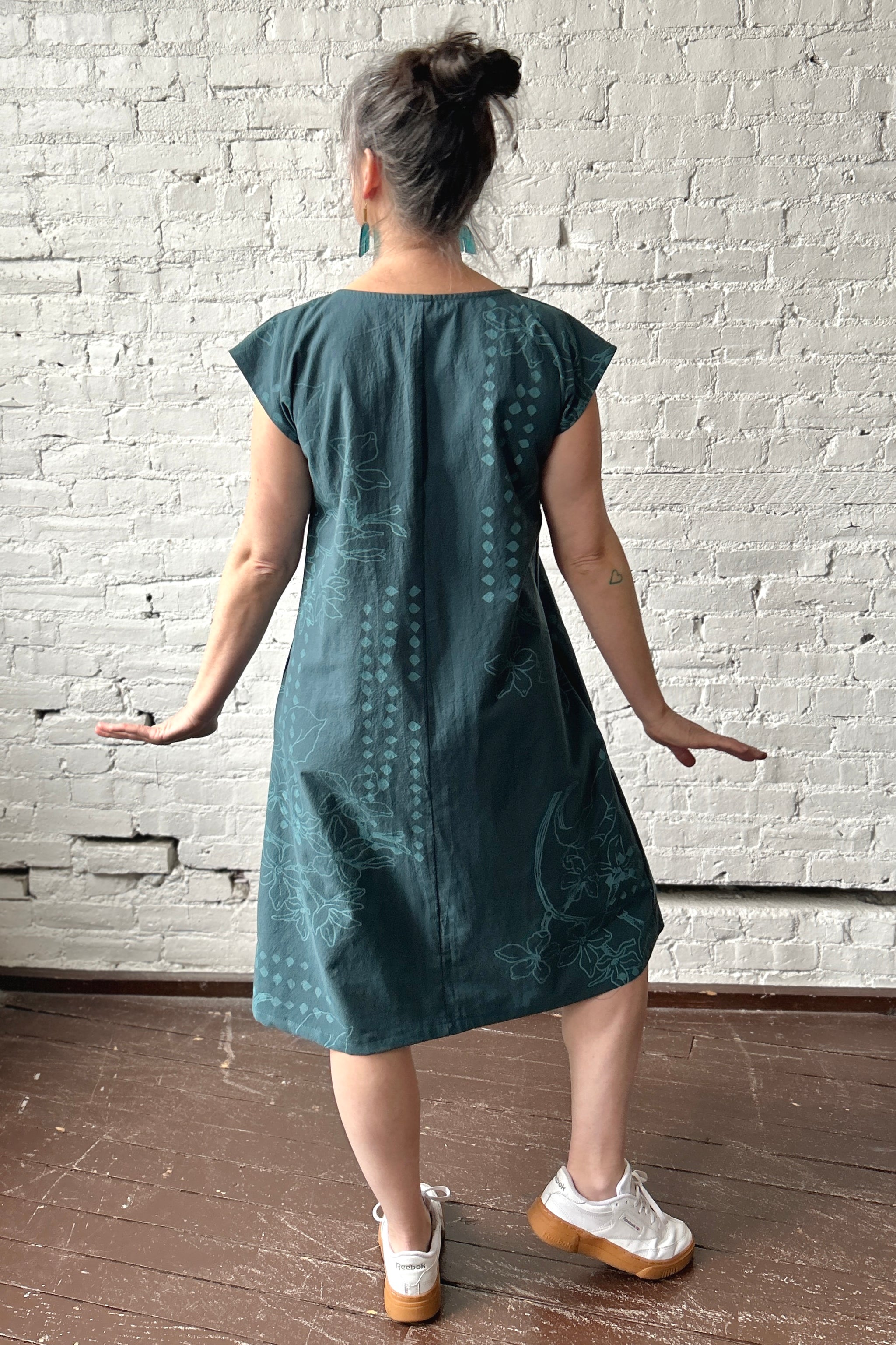 Shelter Dress - Teal Blossoms with Apple Seeds